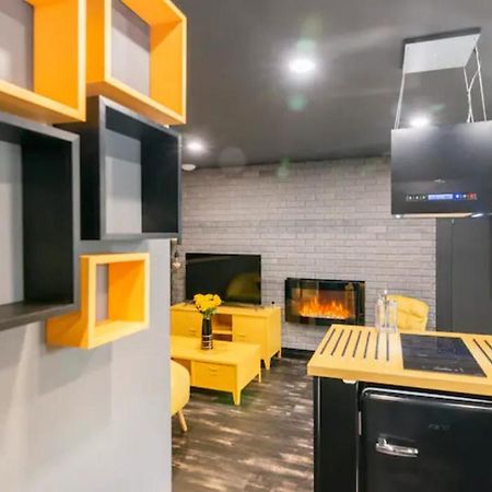 Black & Y'Hello T2 : Wifi/Parking/ 5' Centre-Ville Angoulême Exteriör bild